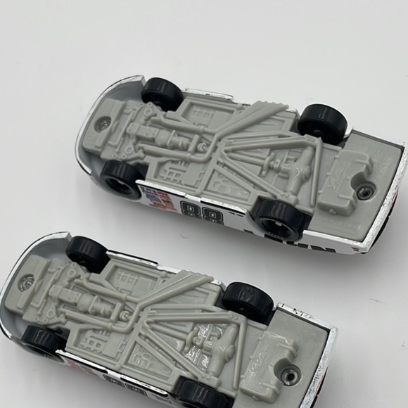 Brad Keselowski Loose Car Lot Diecast Number 88 Navy First Win 1:64 Scale - Picture 6 of 7